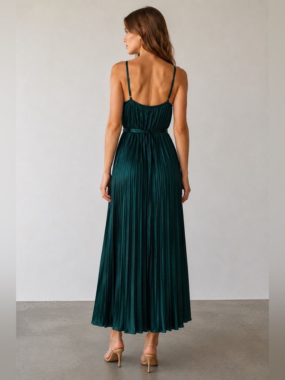 Bishop & Young Mara Maxi Dress in Jasmine Pleated Anthropologie Size S NWT - Picture 2 of 8